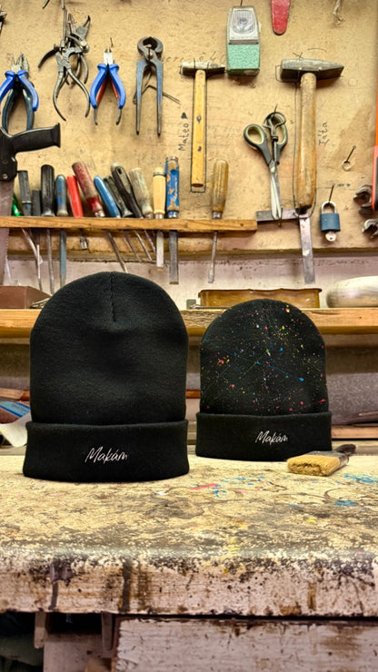 Zimní čepice s výšivkou Makám / Basic